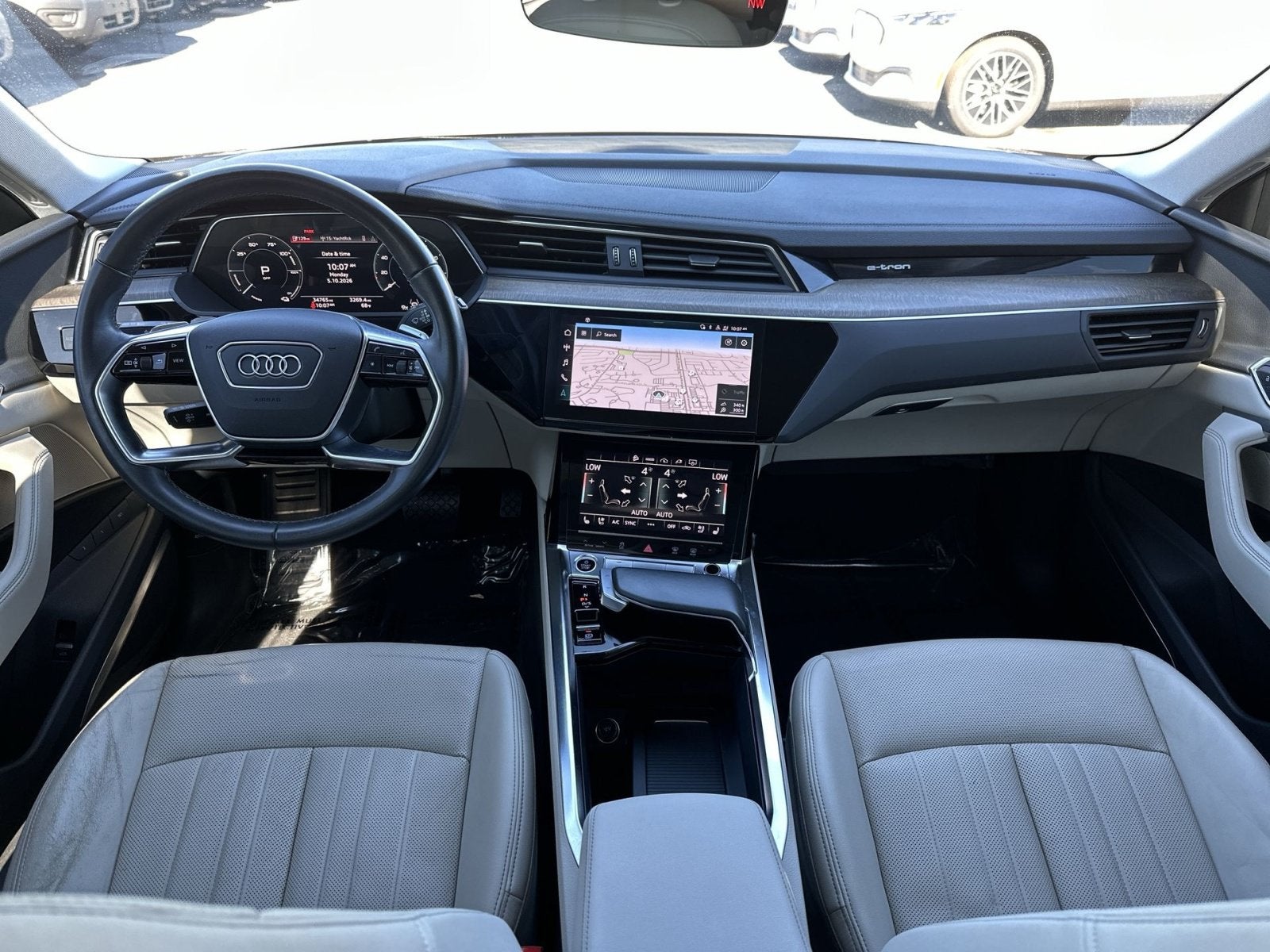 2024 Audi Q8 e-tron Premium Plus