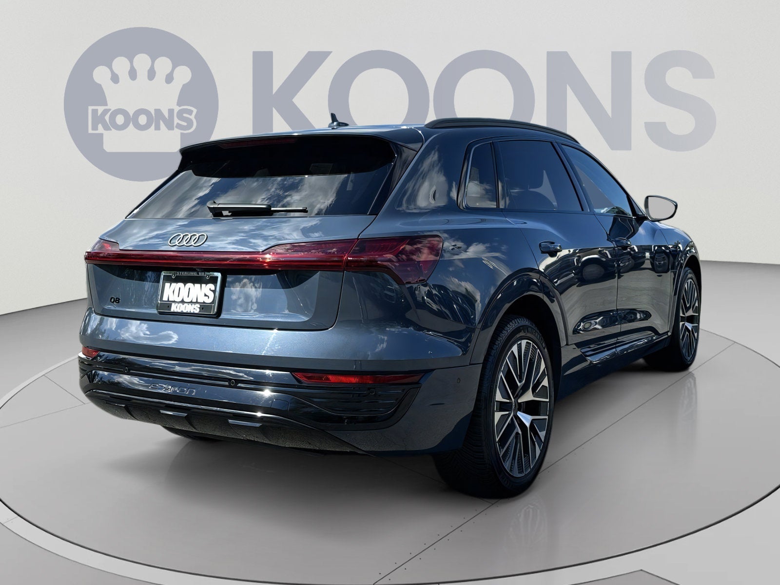 2024 Audi Q8 e-tron Prestige