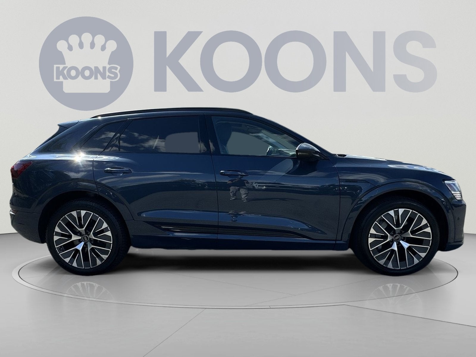 2024 Audi Q8 e-tron Prestige