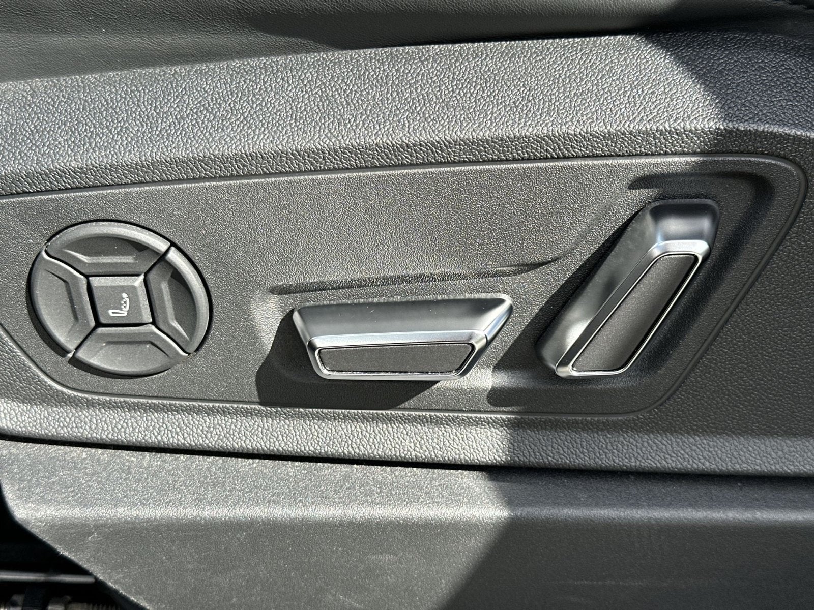 2024 Audi Q8 e-tron Prestige