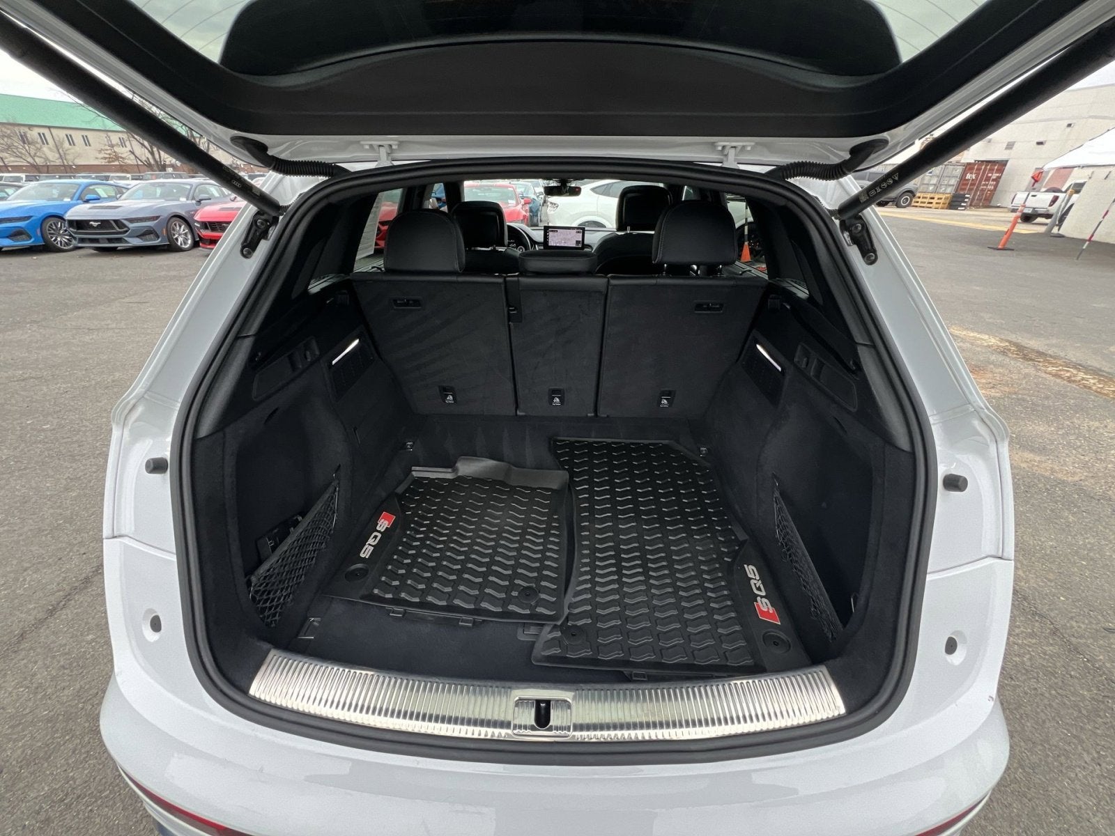 2023 Audi SQ5 Premium Plus