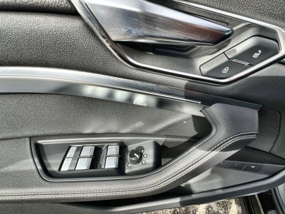 2024 Audi Q8 Sportback e-tron Premium Plus