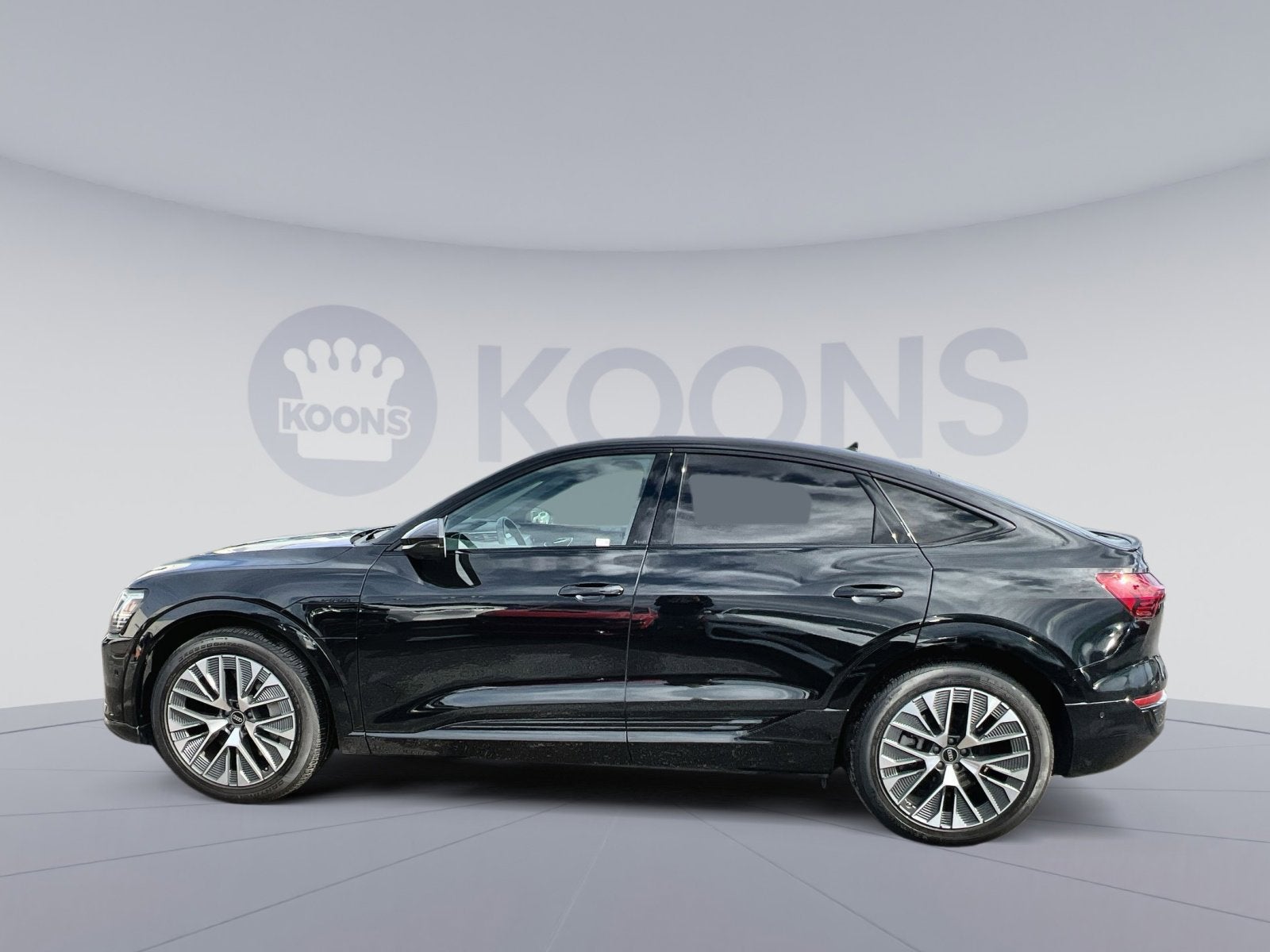 2024 Audi Q8 Sportback e-tron Premium Plus