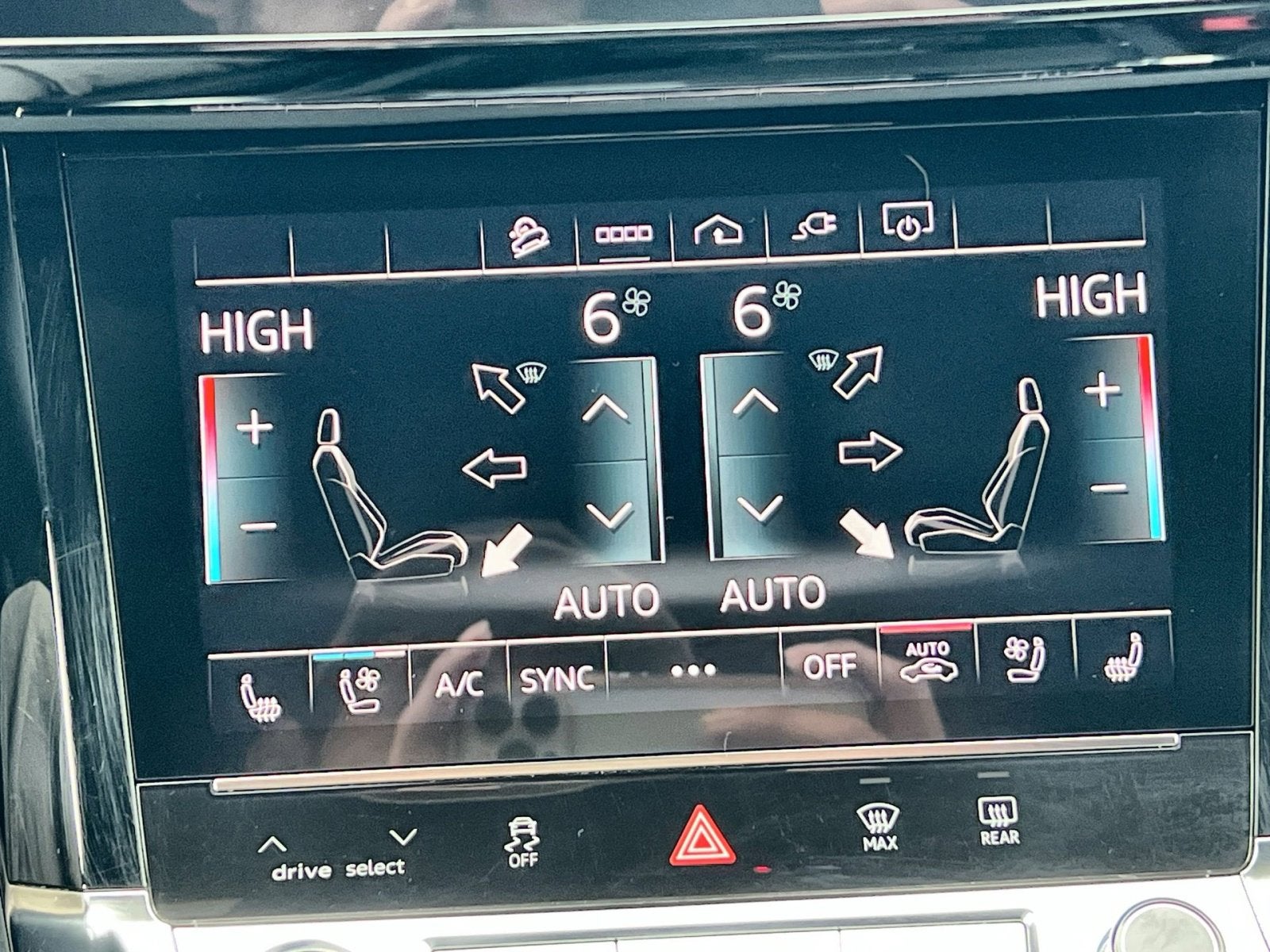 2024 Audi Q8 Sportback e-tron Premium Plus