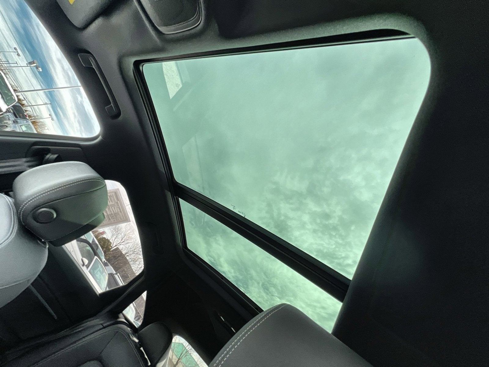 2024 Audi Q8 Sportback e-tron Premium Plus