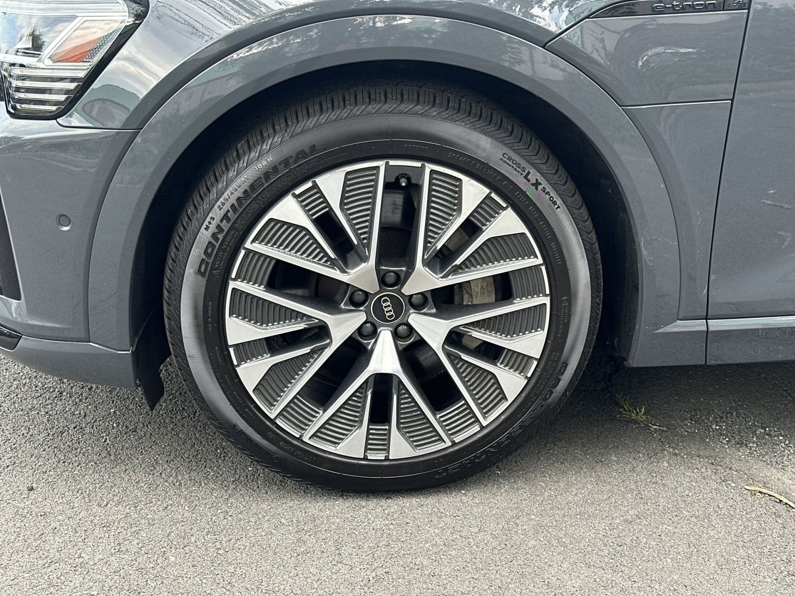 2024 Audi Q8 Sportback e-tron Prestige