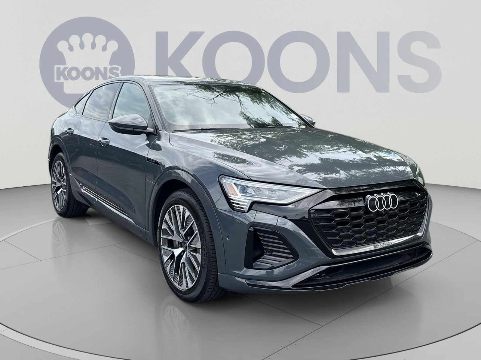 2024 Audi Q8 Sportback e-tron Prestige