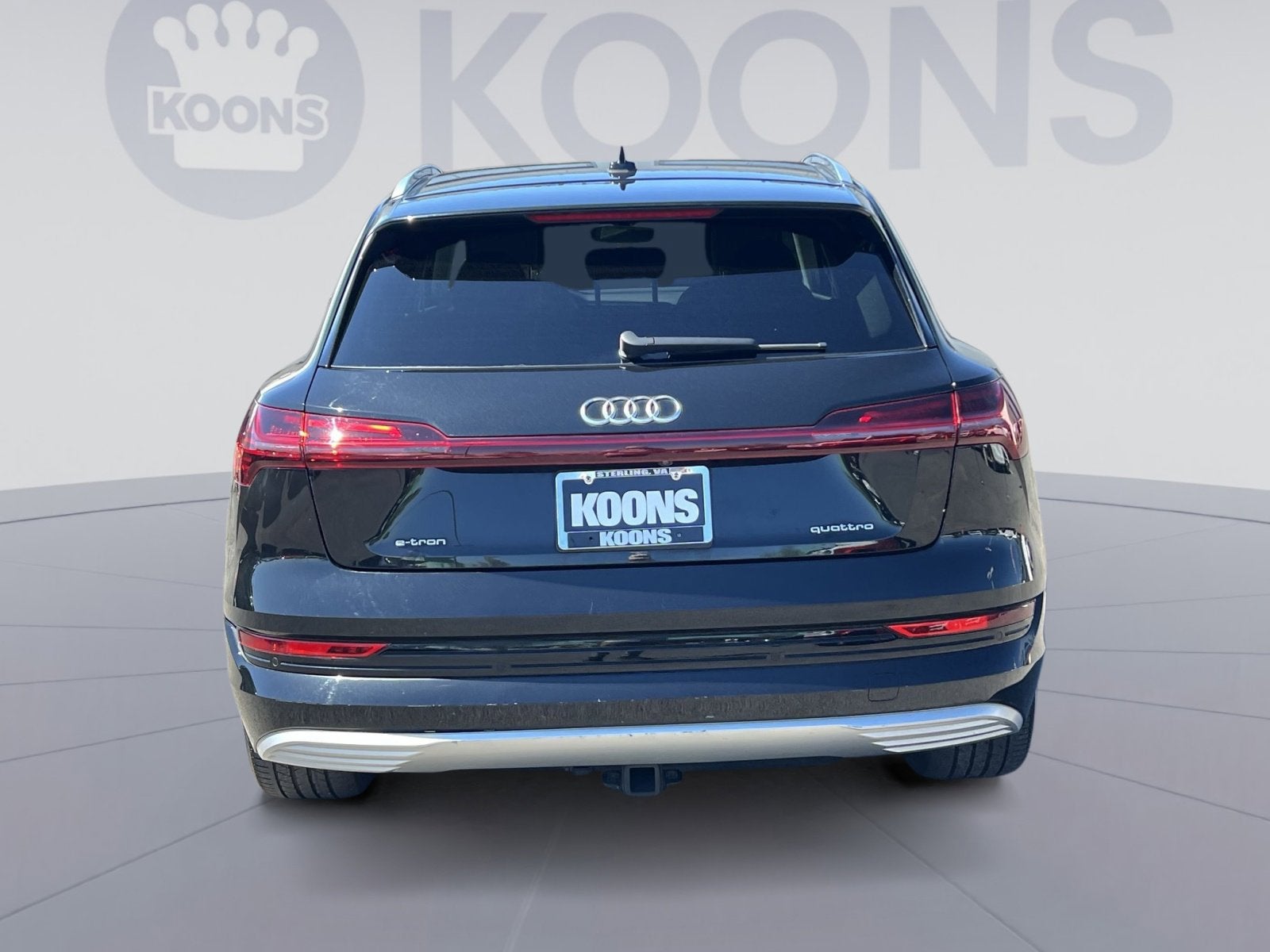 2022 Audi e-tron Premium Plus