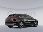 2022 Audi e-tron Premium Plus