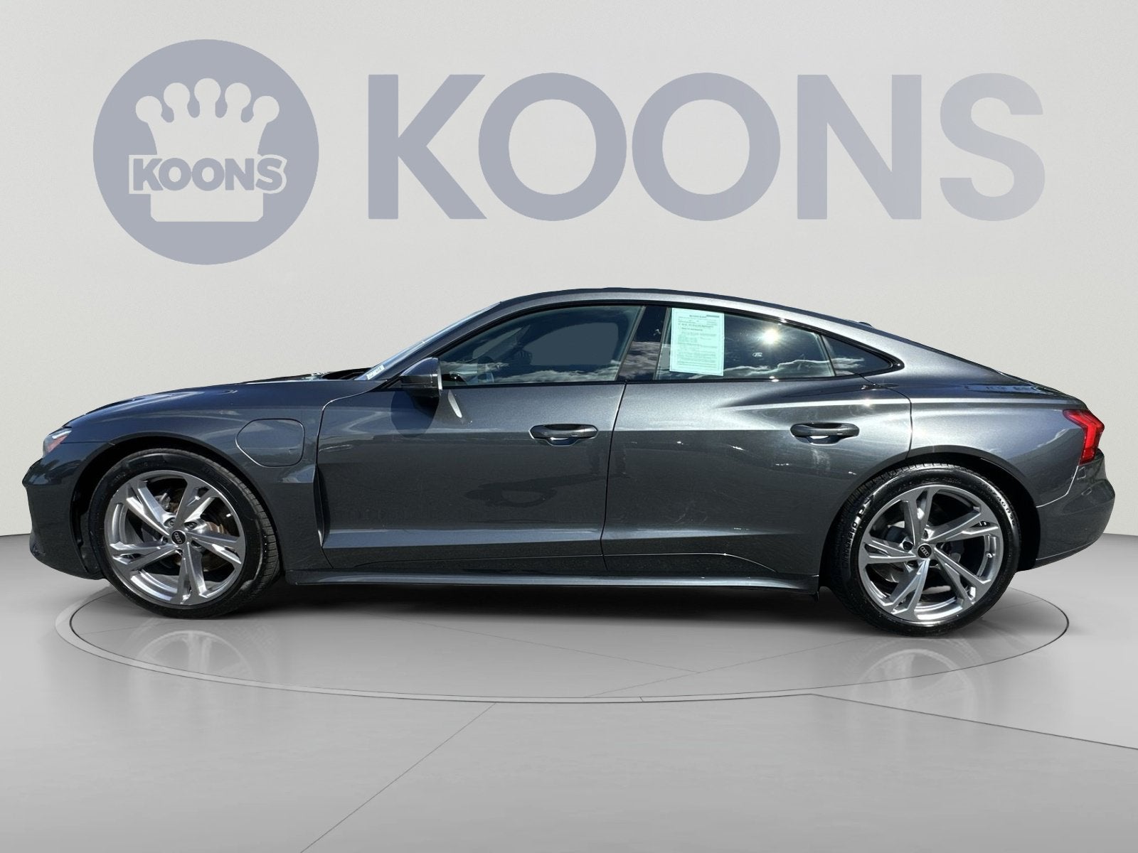 2024 Audi e-tron GT Premium Plus