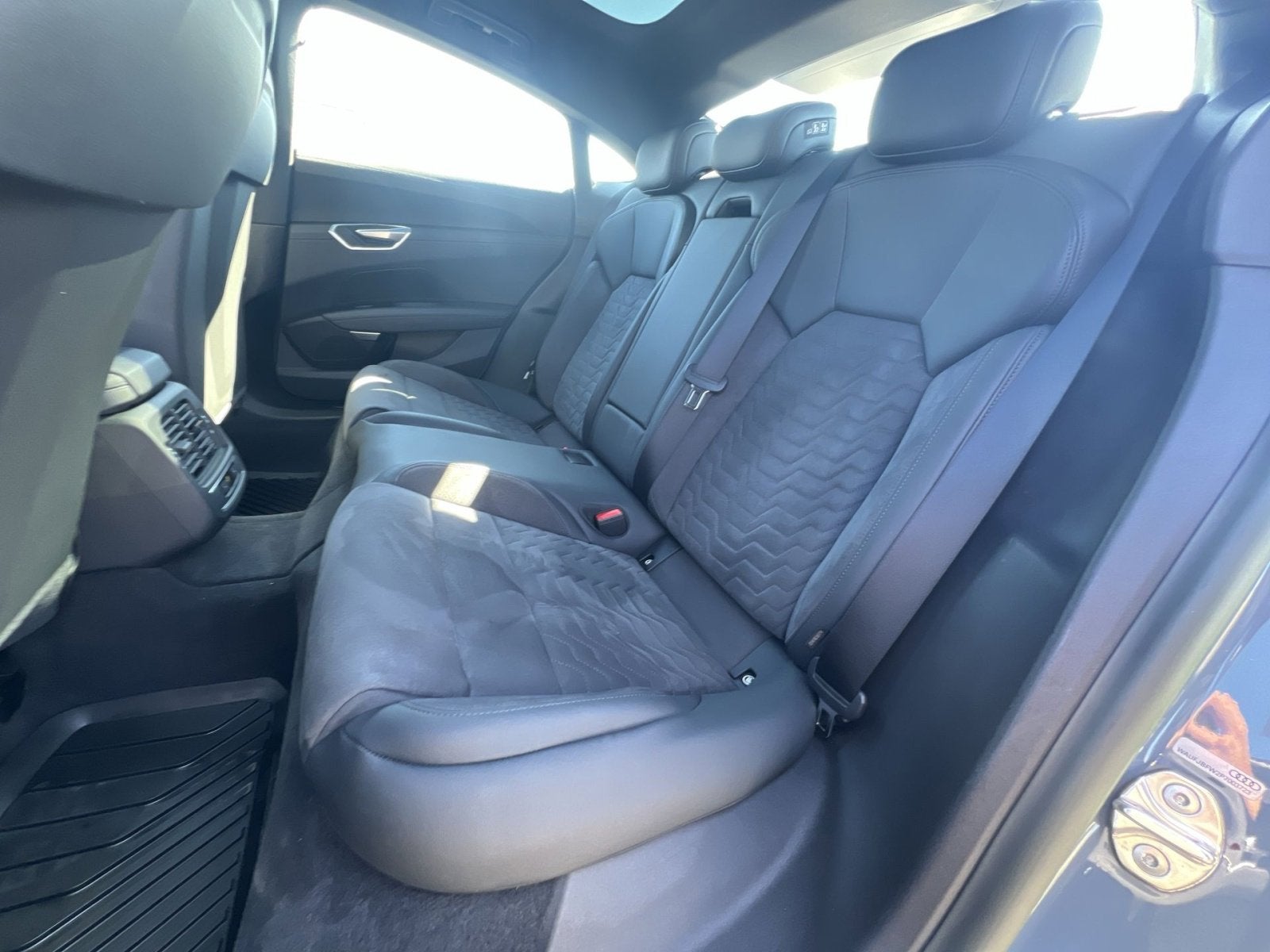 2023 Audi e-tron GT Premium Plus