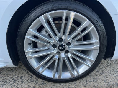 2017 Audi A4 2.0T Prestige