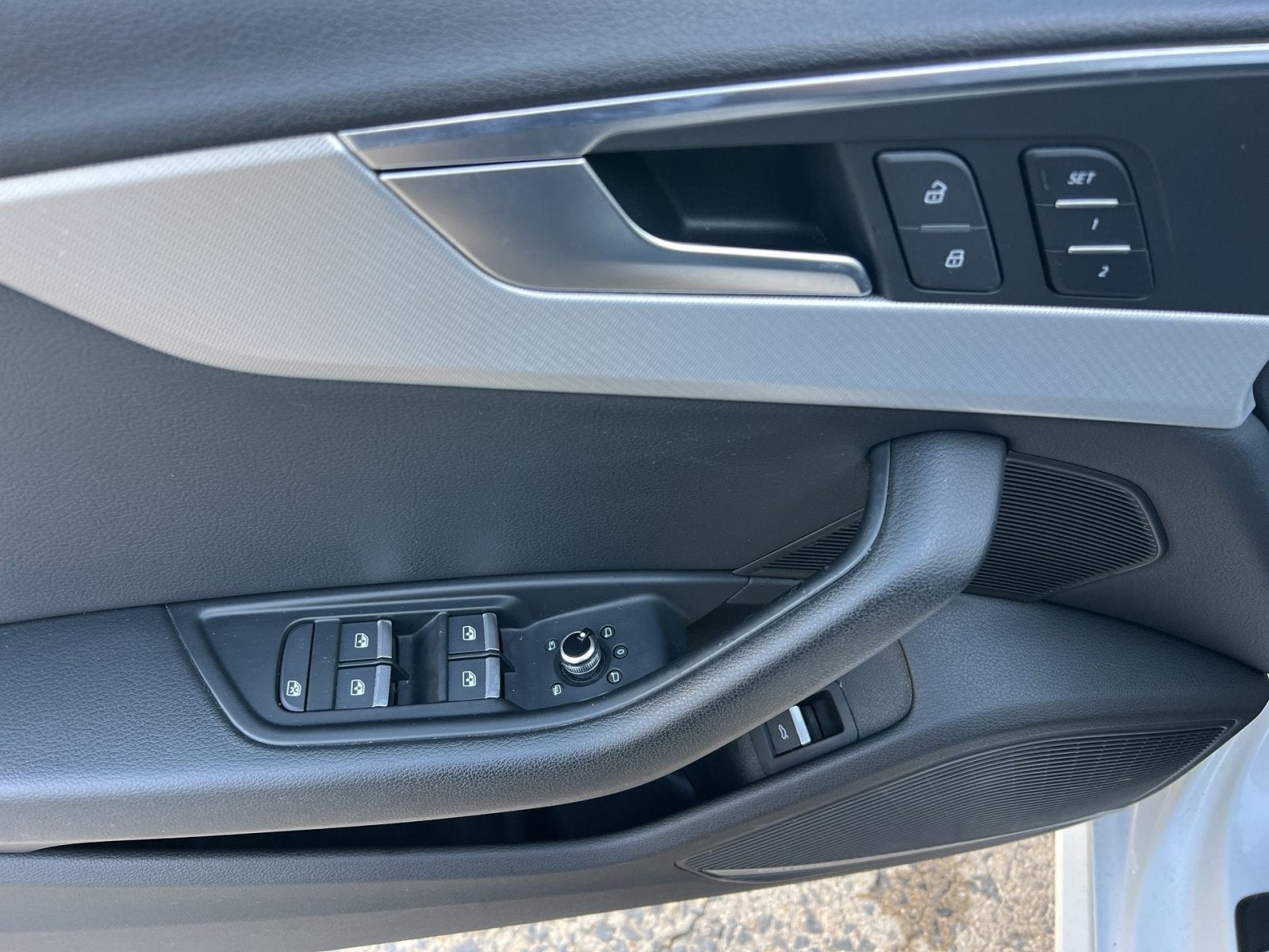 2017 Audi A4 2.0T Prestige