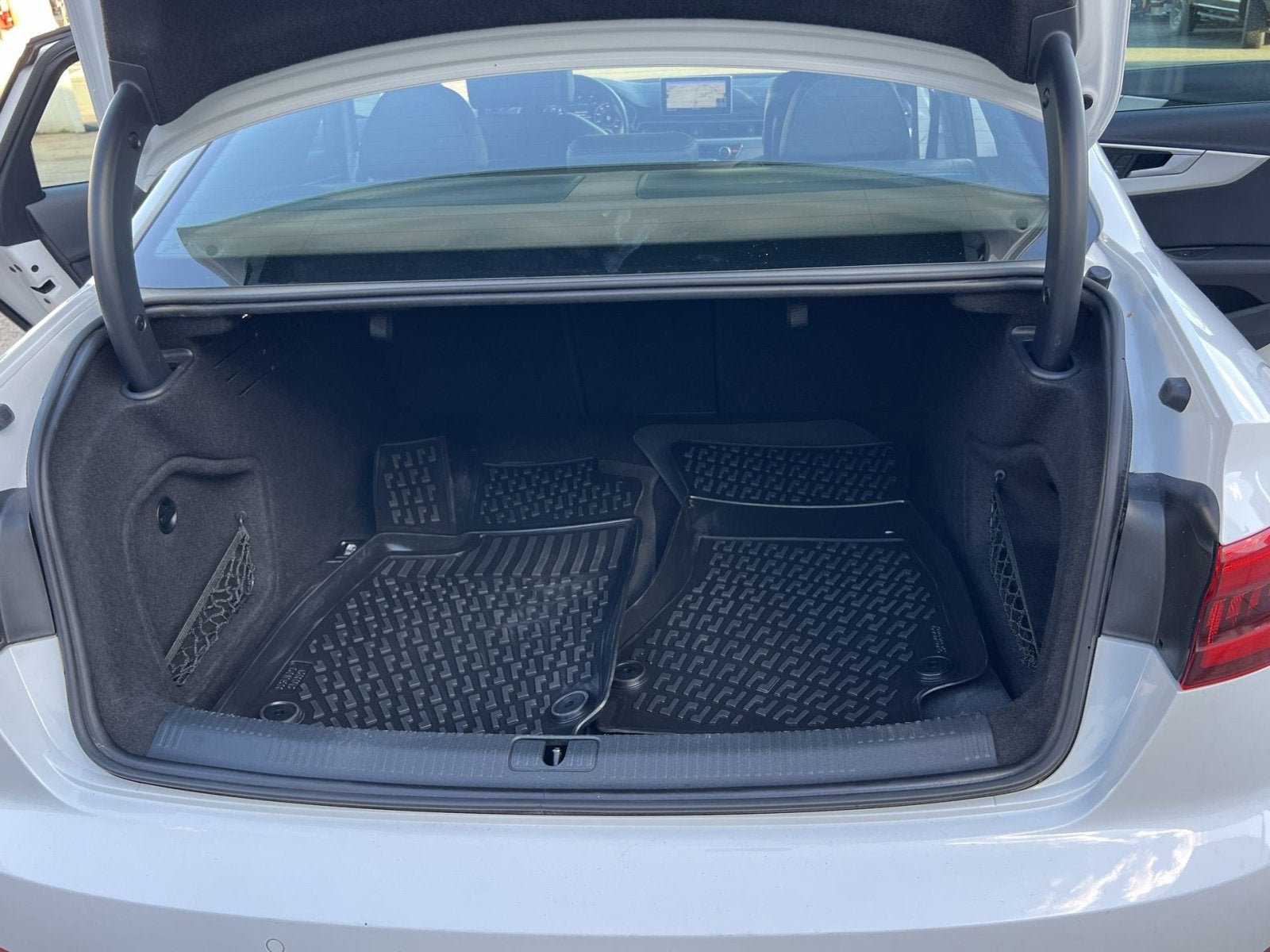 2017 Audi A4 2.0T Prestige