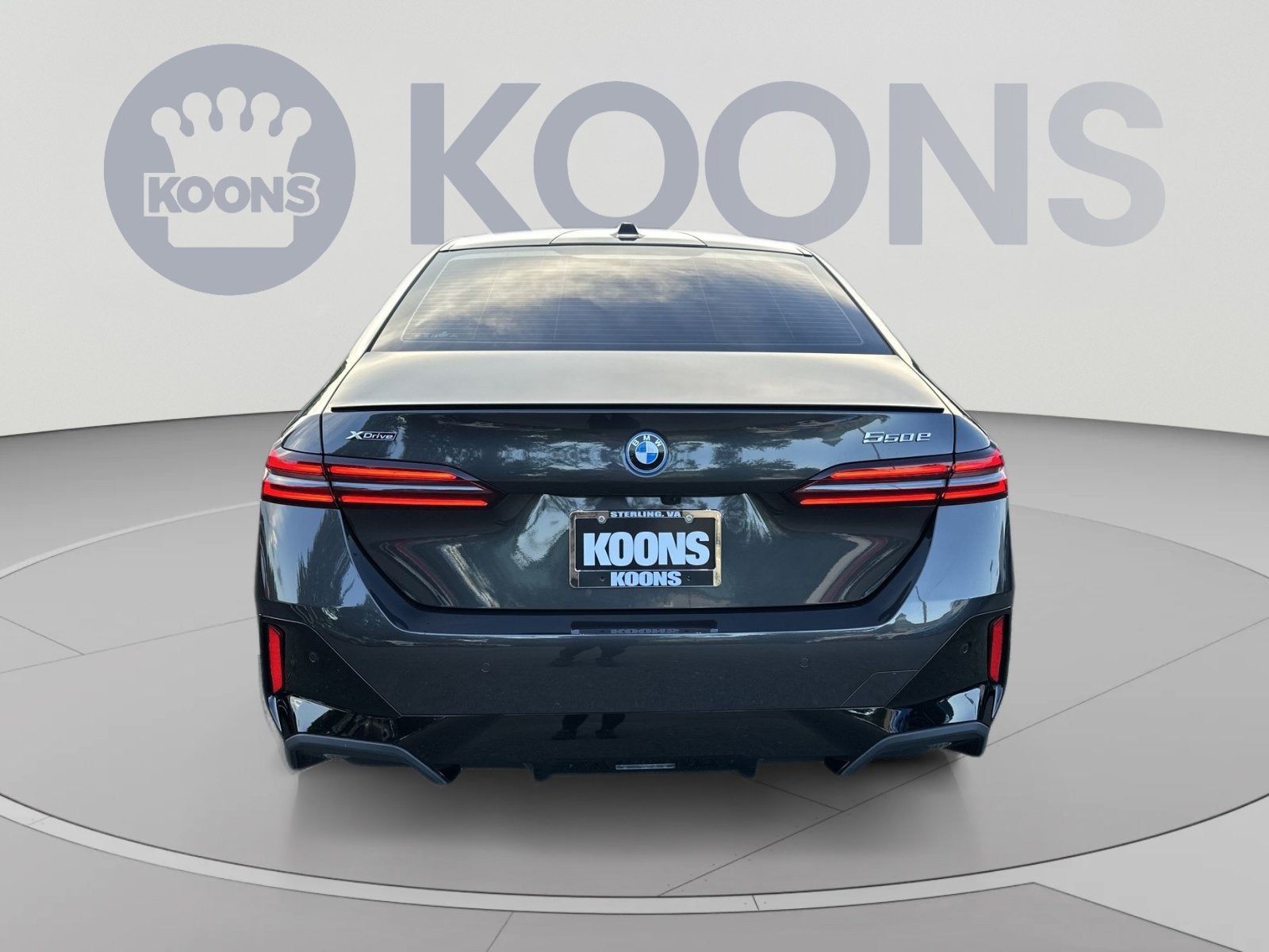 2025 BMW 5 Series 550e xDrive