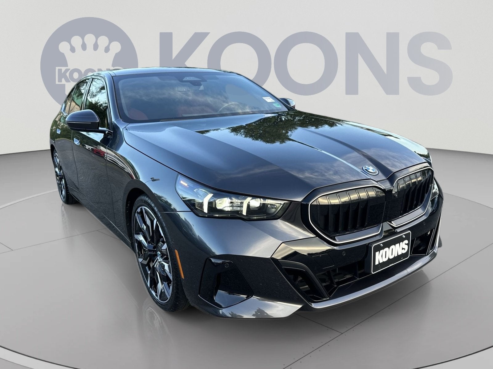 2025 BMW 5 Series 550e xDrive
