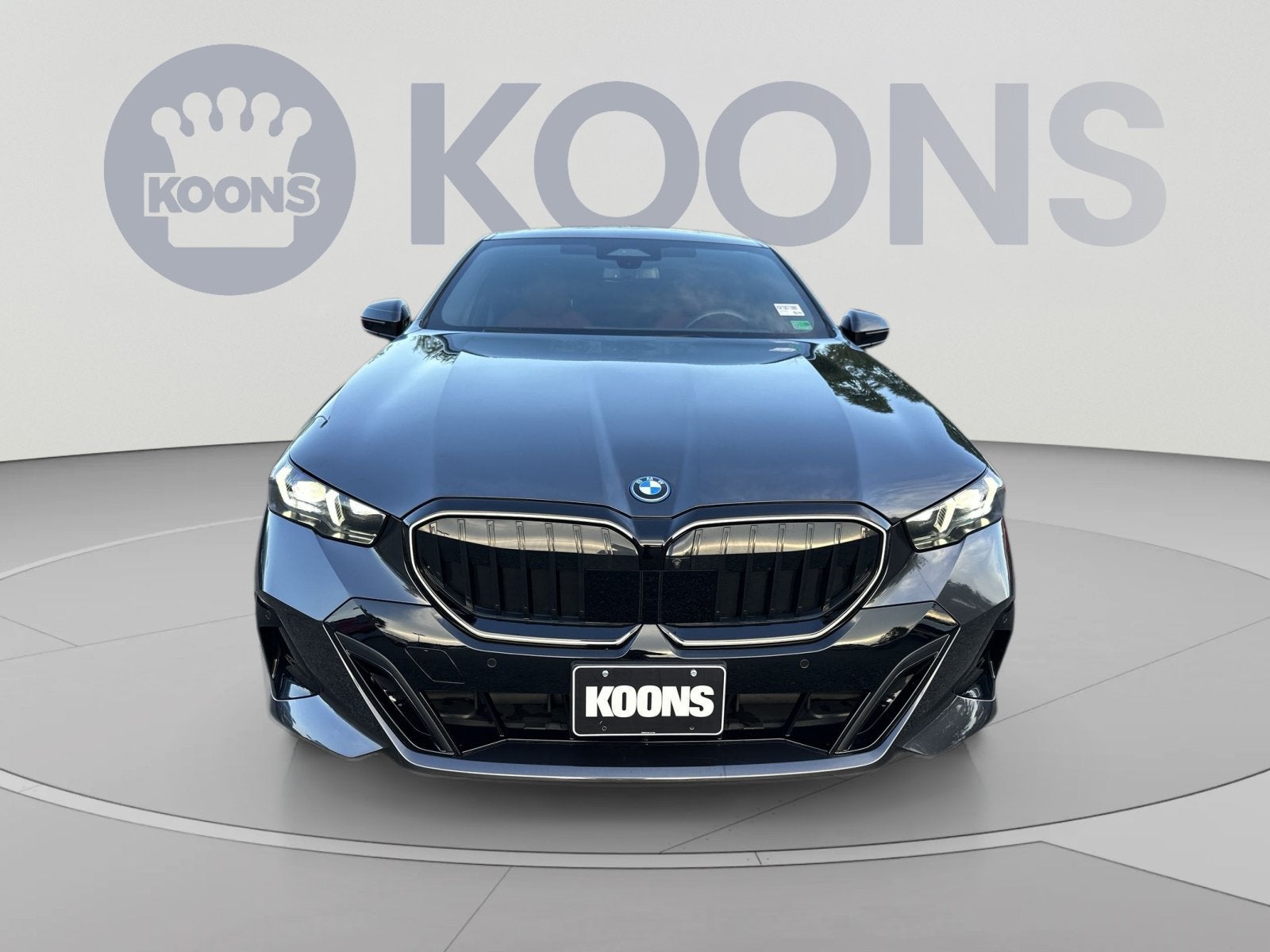 2025 BMW 5 Series 550e xDrive