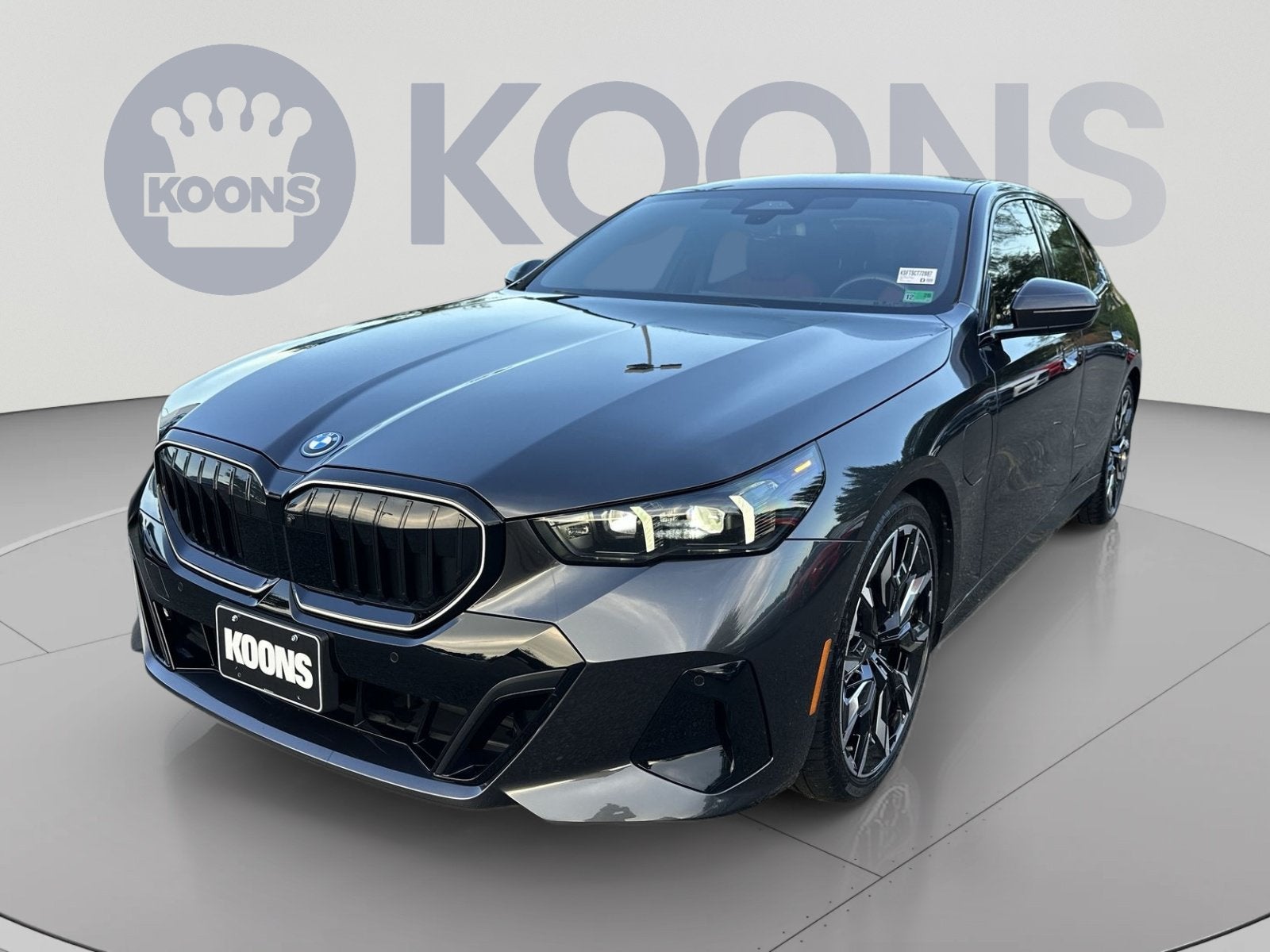 2025 BMW 5 Series 550e xDrive