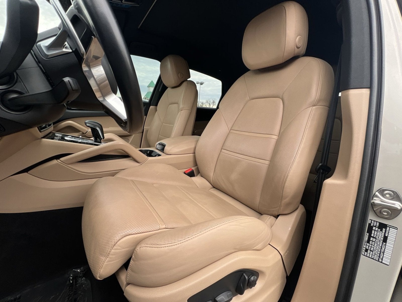 2023 Porsche Cayenne Base