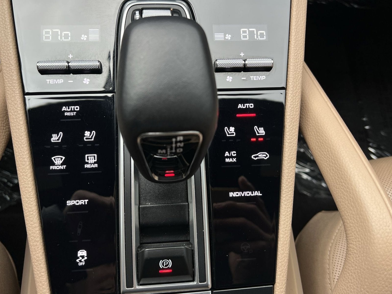 2023 Porsche Cayenne Base