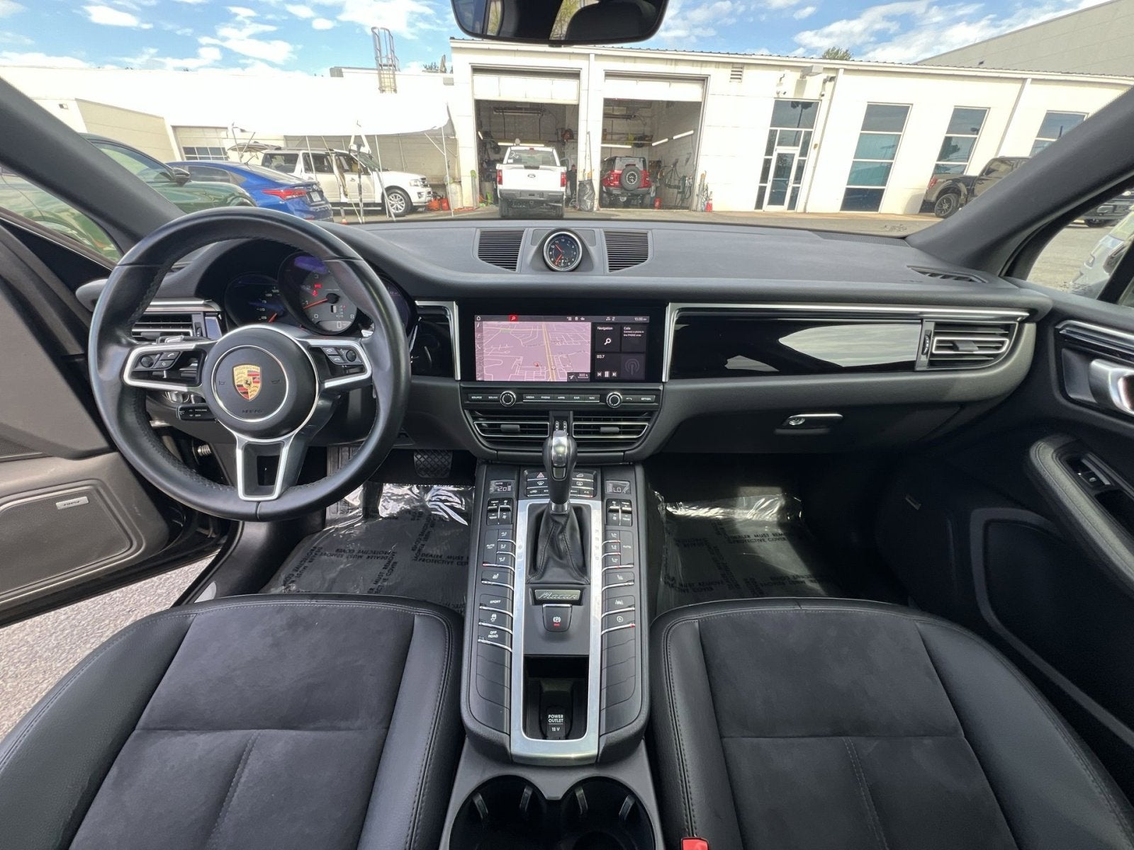 2021 Porsche Macan S - Photo 31