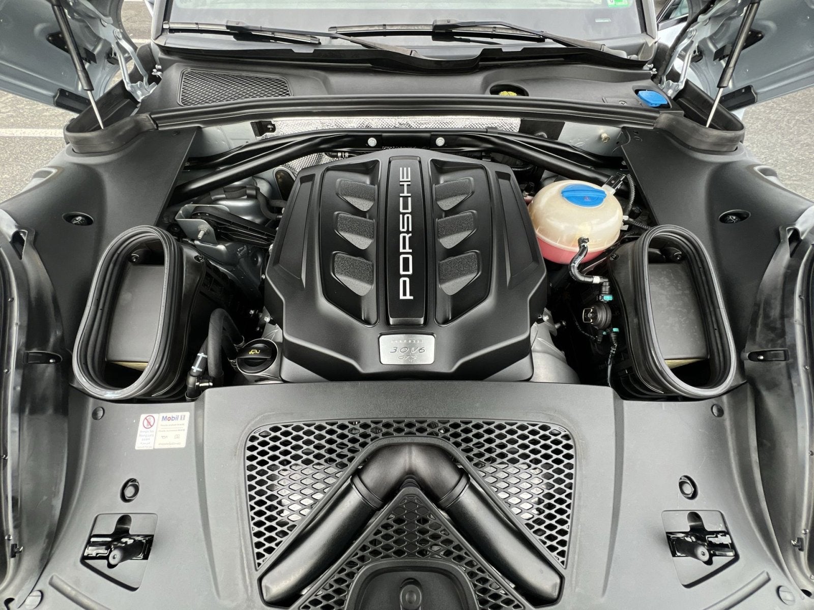 2017 Porsche Macan GTS