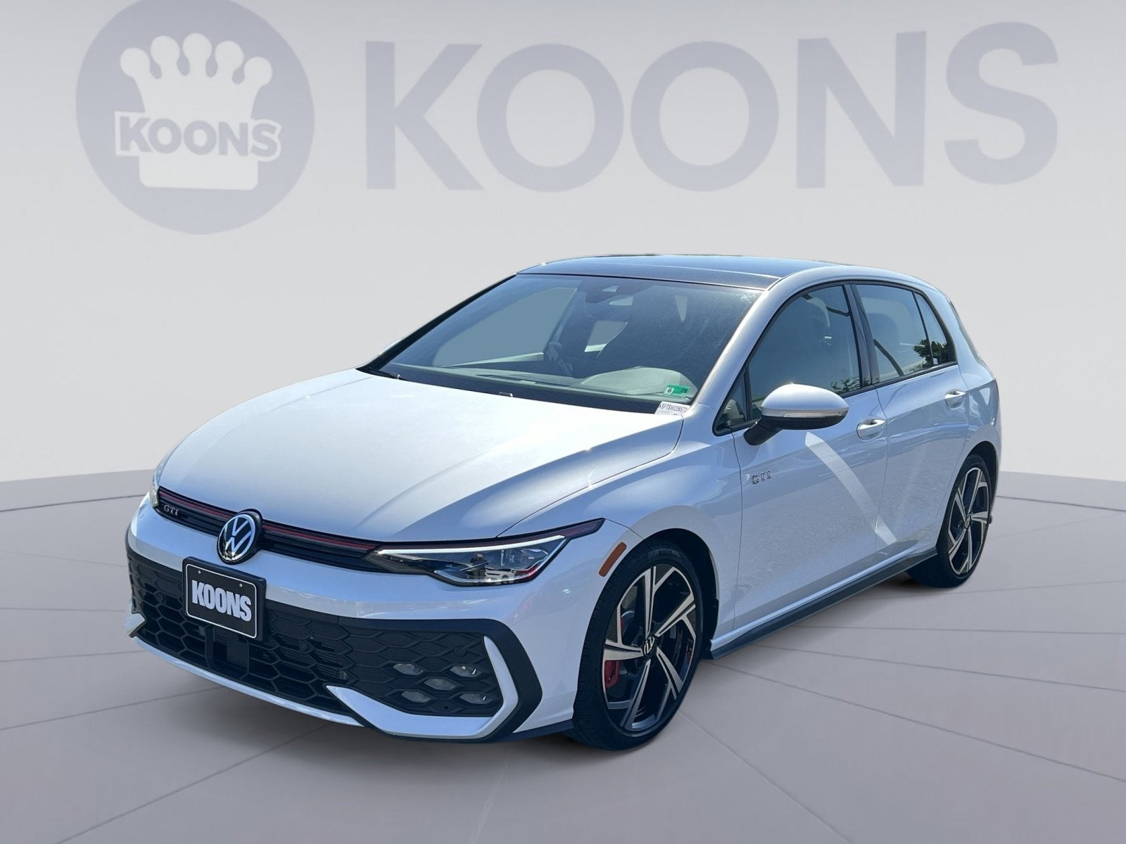 2025 Volkswagen Golf GTI 2.0T SE 4-door DSG's photo