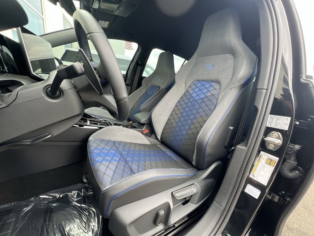 2025 Volkswagen Golf R 2.0T