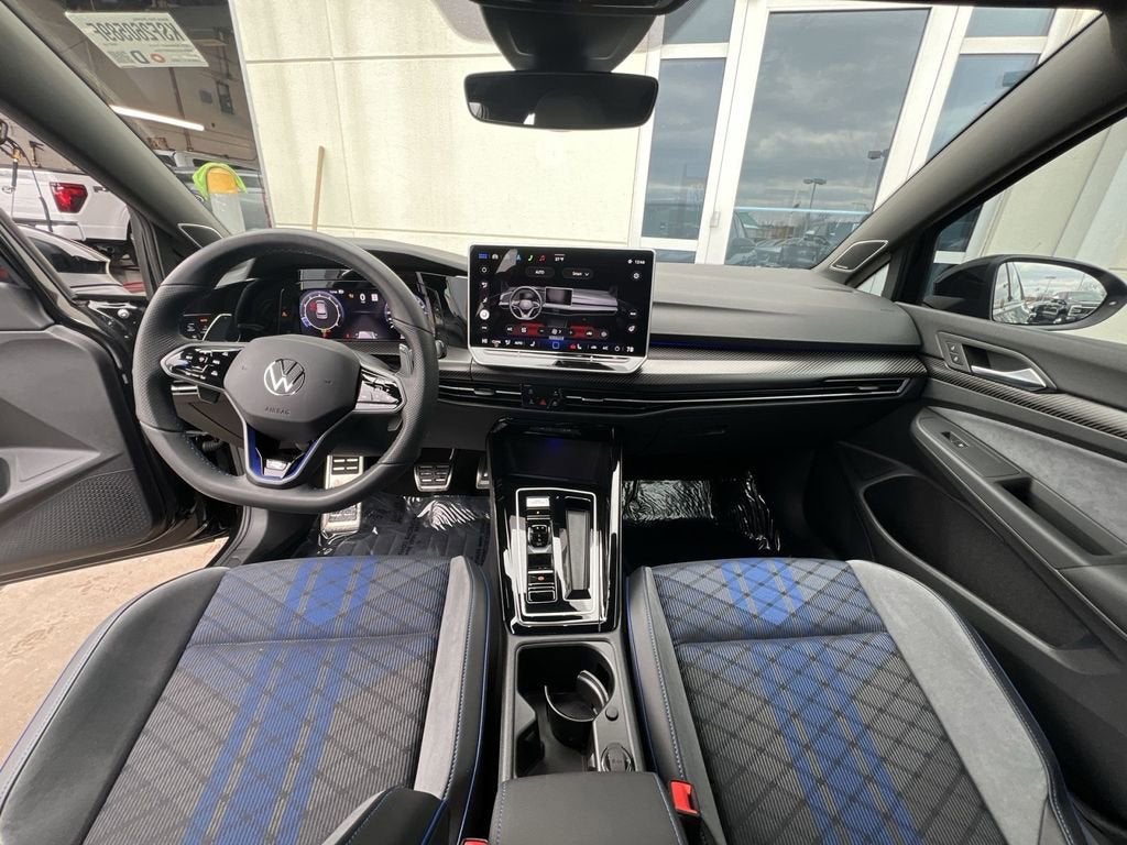 2025 Volkswagen Golf R 2.0T