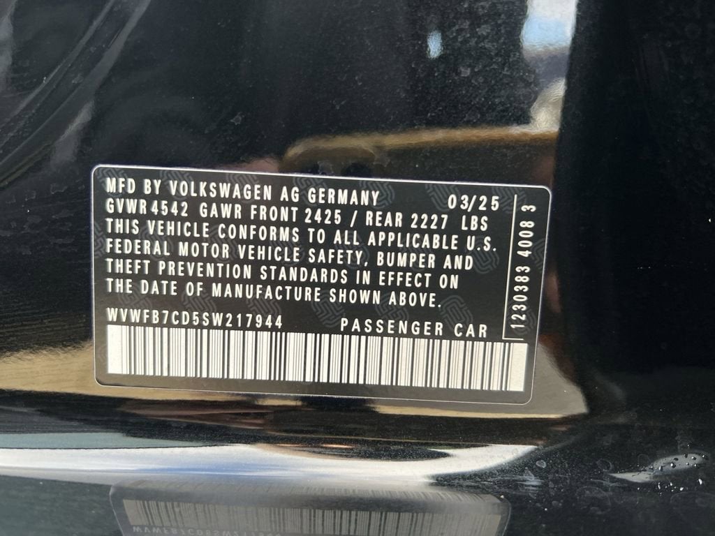 2025 Volkswagen Golf R 2.0T