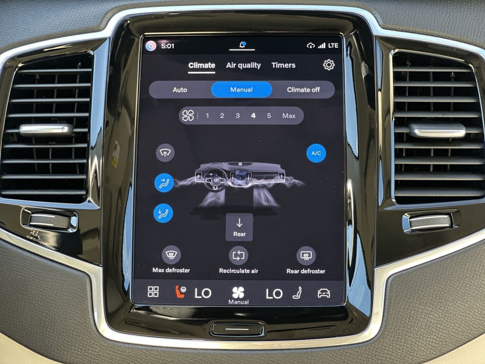 2023 Volvo XC90 B6 Plus 7-Seater