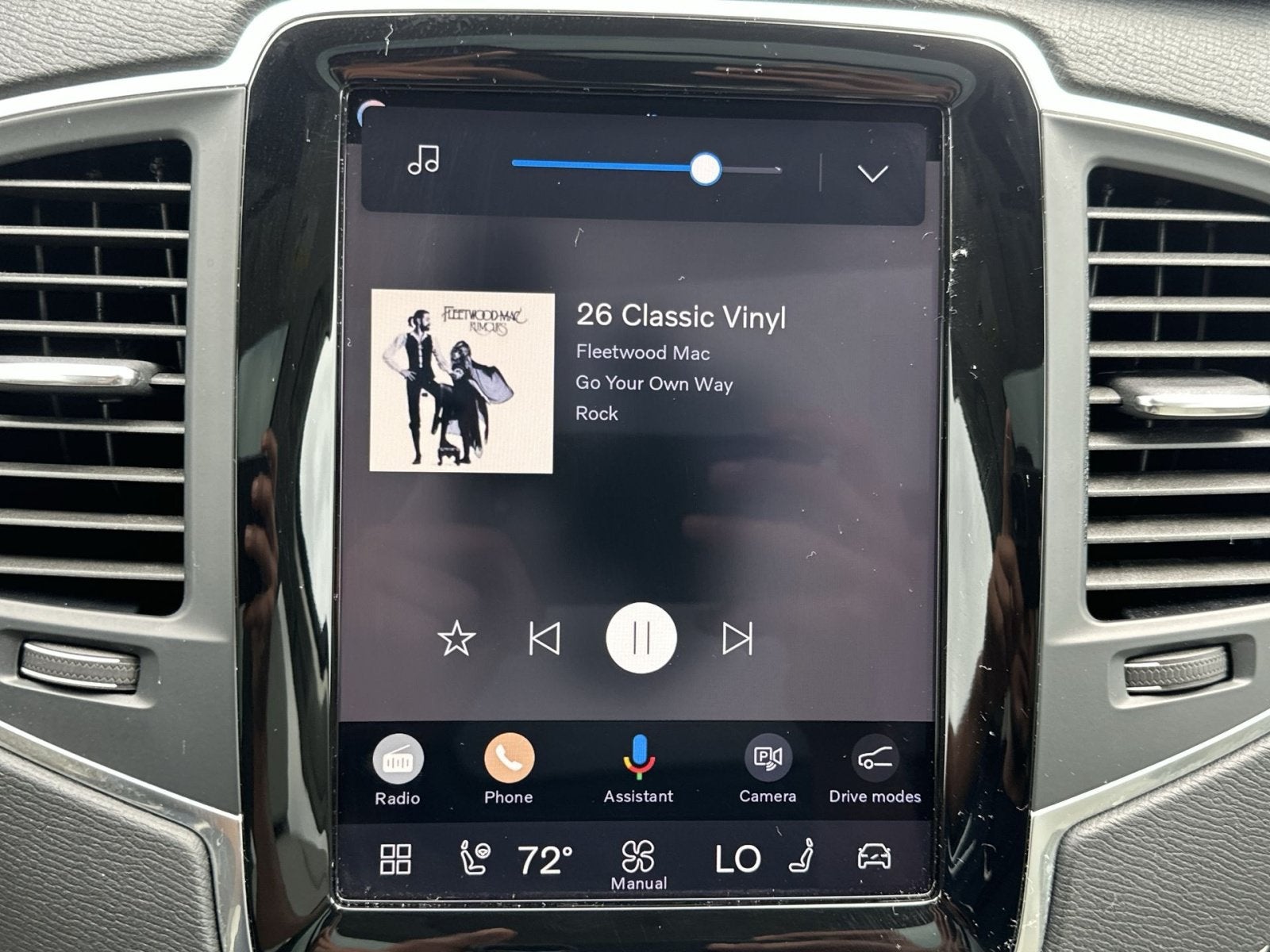 2023 Volvo XC90 B6 Core