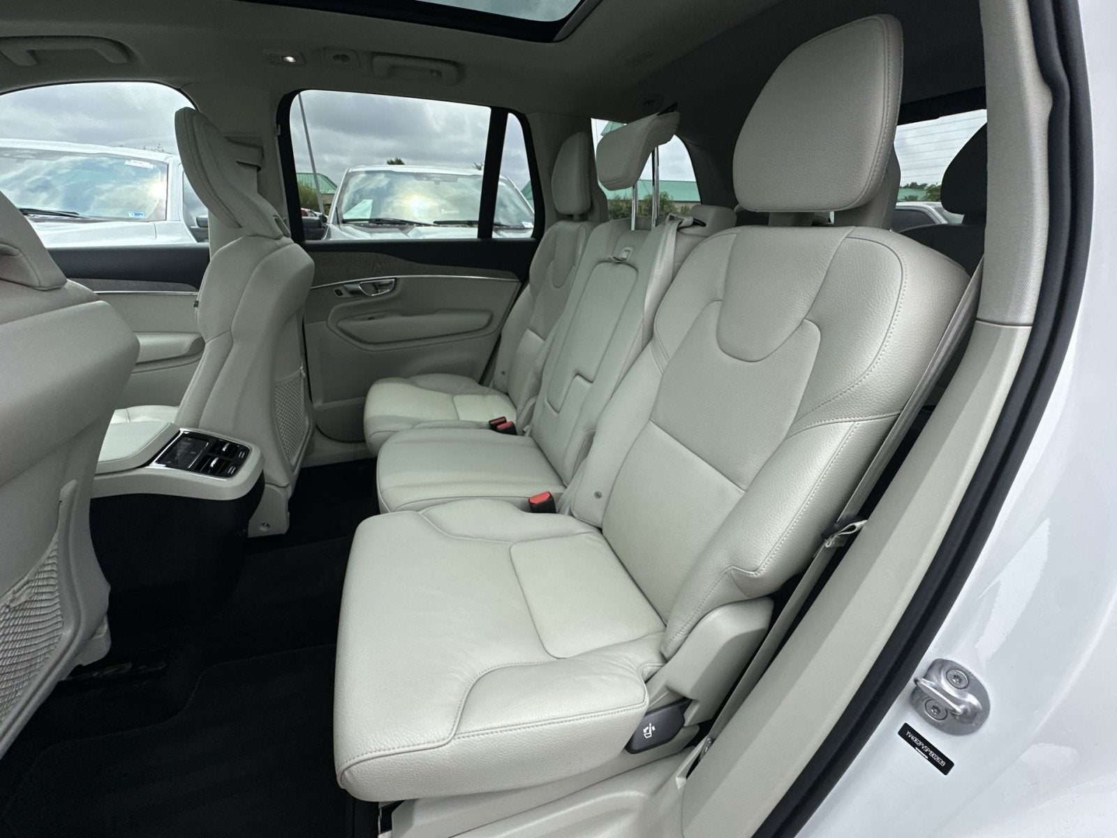 2023 Volvo XC90 B6 Core