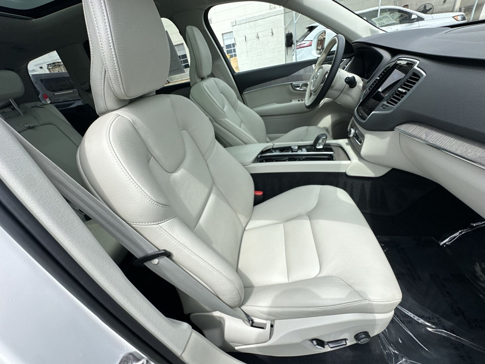 2023 Volvo XC90 B6 Core