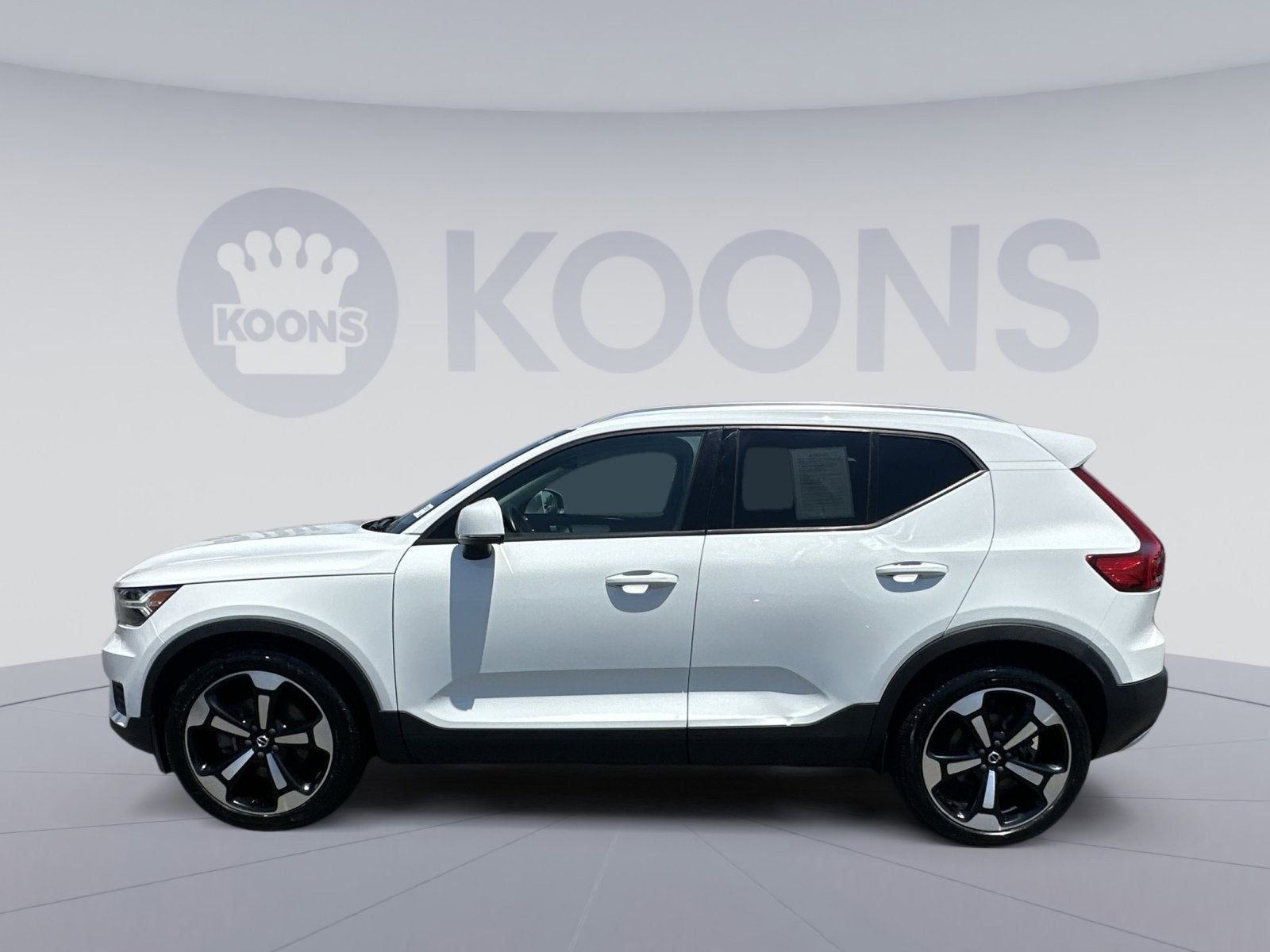 2020 Volvo XC40 Momentum