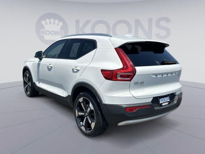 2020 Volvo XC40 Momentum