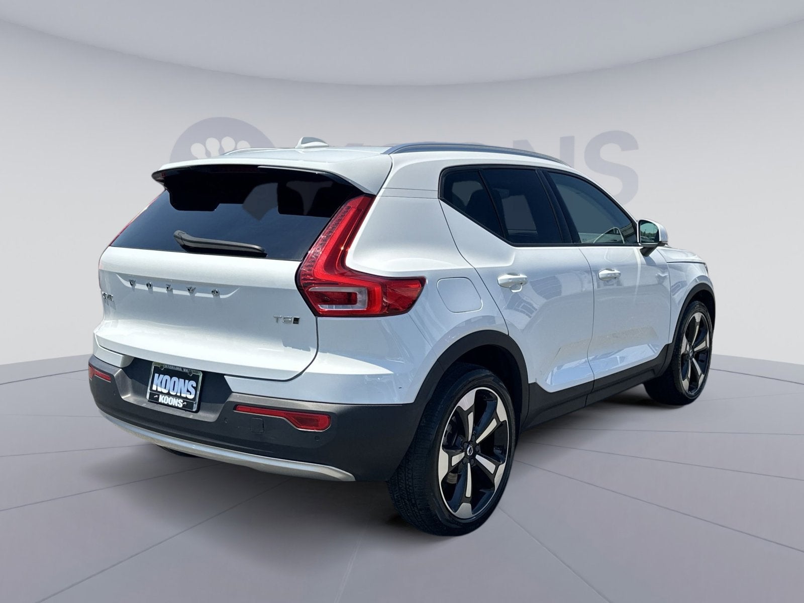 2020 Volvo XC40 Momentum