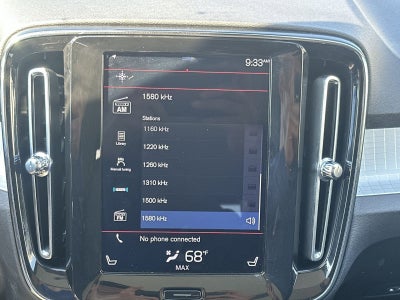 2020 Volvo XC40 Momentum