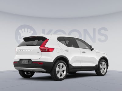 2020 Volvo XC40 Momentum
