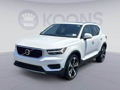 2020 Volvo XC40 Momentum