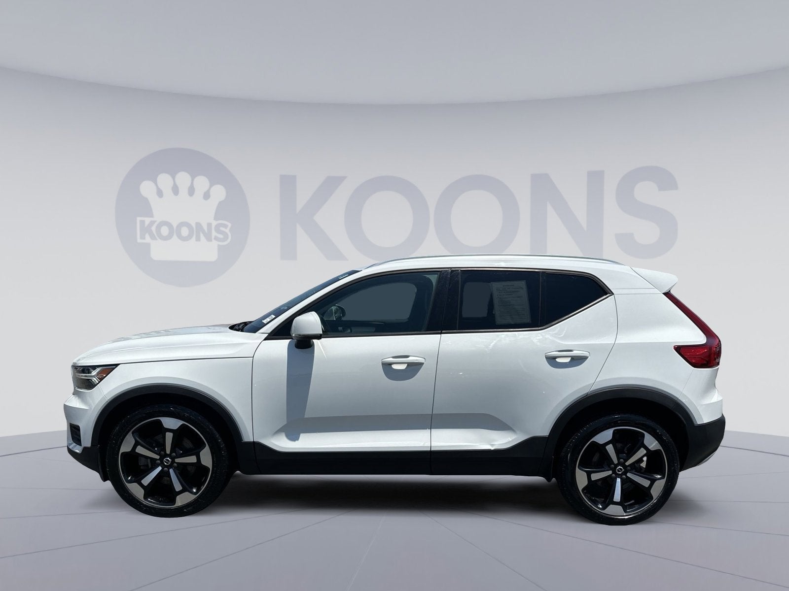 2020 Volvo XC40 Momentum