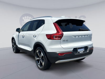2020 Volvo XC40 Momentum