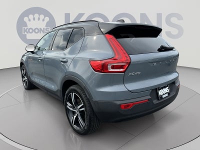 2021 Volvo XC40 R-Design