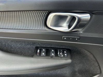 2021 Volvo XC40 R-Design