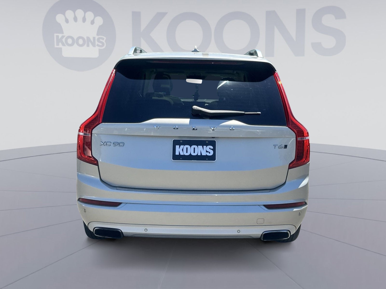 2017 Volvo XC90 T6 Momentum