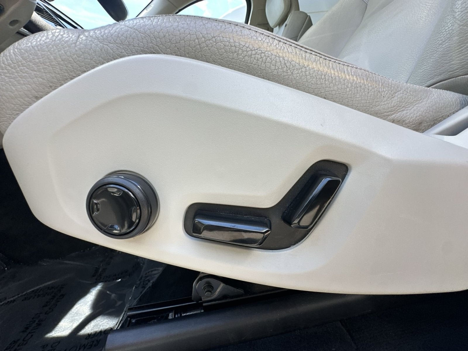 2017 Volvo XC90 T6 Momentum