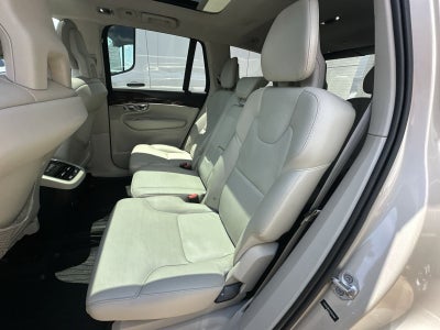 2017 Volvo XC90 T6 Momentum