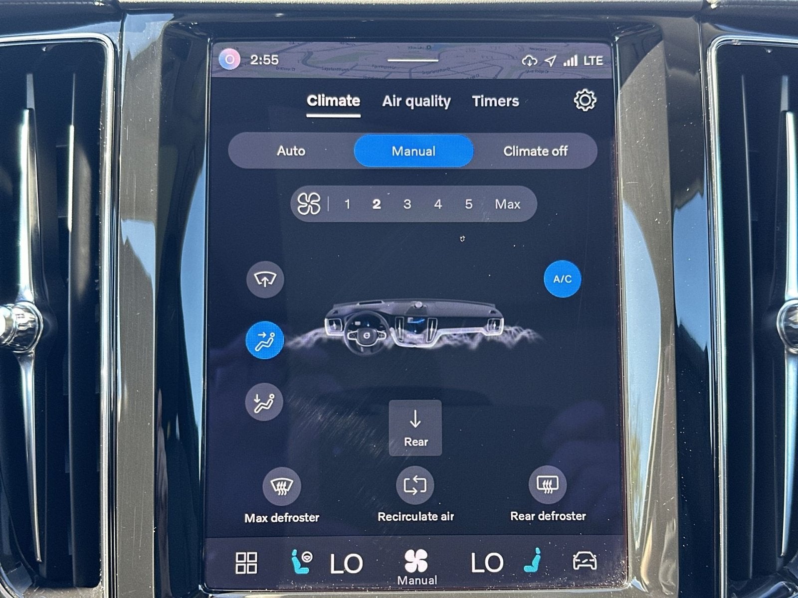 2023 Volvo XC60 B5 Ultimate Bright Theme