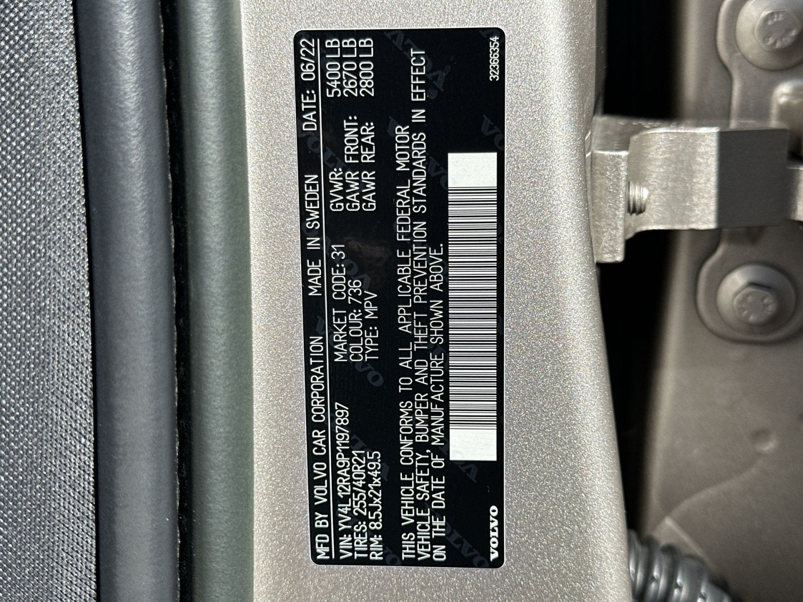 2023 Volvo XC60 B5 Ultimate Bright Theme