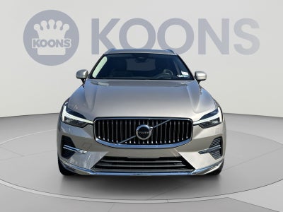 2023 Volvo XC60 B5 Ultimate Bright Theme